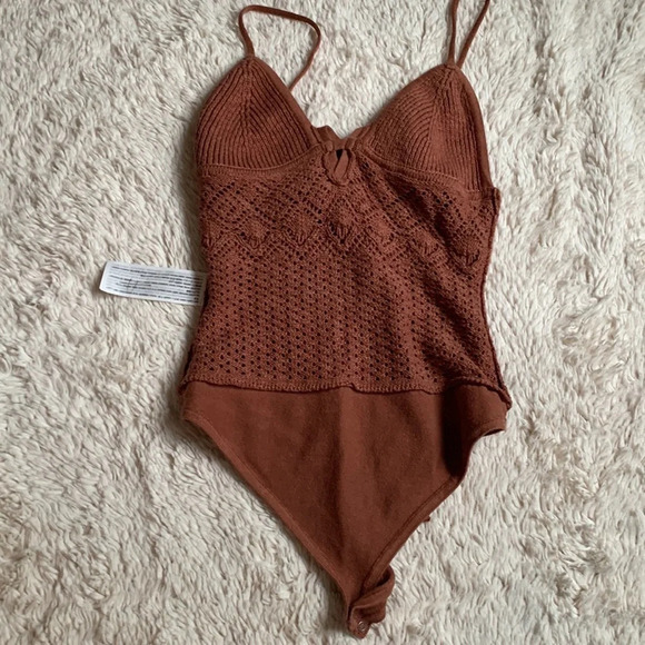 Abercrombie and Fitch extra small crocheted bodysuit brown stringy thing size xs - Picture 6 of 8